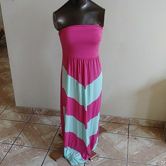 Design History Dresses & Skirts - Design History summer dress